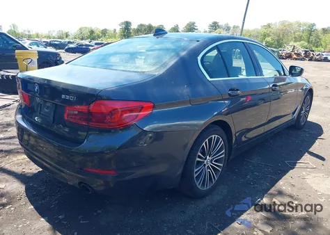 2019 BMW 530I xDrive z USA, uszkodzony, nr VIN WBAJA7C58KG909998